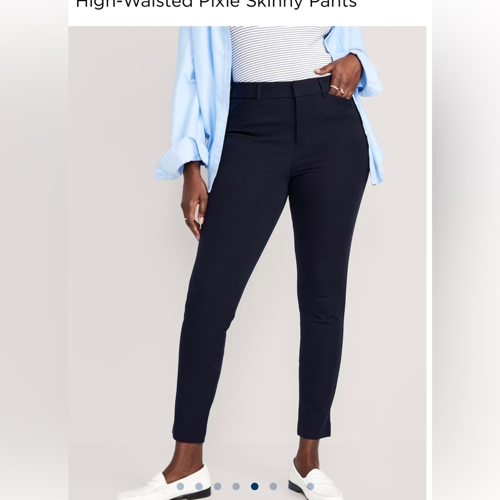 Old Navy High Waisted Skinny Pant. Navy, Size 2.